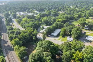 239 E Currahee St, Toccoa, GA 30577 - Photo 27