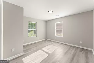 239 E Currahee St, Toccoa, GA 30577 - Photo 11