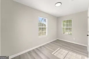 239 E Currahee St, Toccoa, GA 30577 - Photo 15