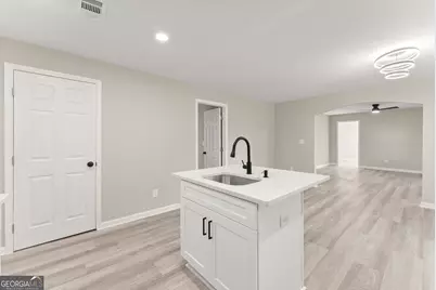 239 E Currahee Street, Toccoa, GA 30577 - Photo 21