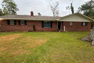 39 Waldon St, Baxley, GA 31513 - Photo 1