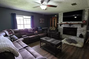 39 Waldon St, Baxley, GA 31513 - Photo 5