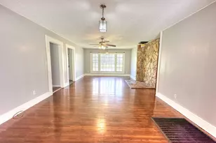 129 Mallory Dr, Lagrange, GA 30241 - Photo 5