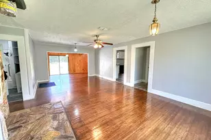 129 Mallory Dr, Lagrange, GA 30241 - Photo 9