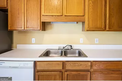 2027 Providence Roads, Statham, GA 30666 - Photo 13