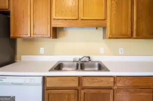 2027 Providence Roads, Statham, GA 30666 - Photo 13