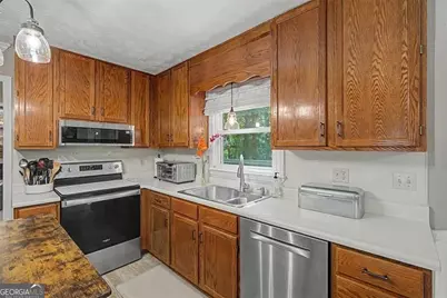 4802 Thornwood Drive, Acworth, GA 30102 - Photo 17