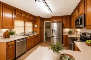 737 W College St, Bowdon, GA 30108 - Photo 3