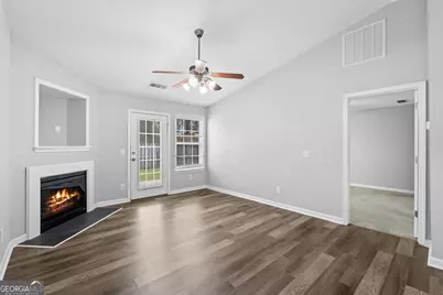 1568 Louise Anderson Drive, Griffin, GA 30224 - Photo 9