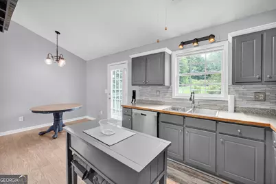 259 Beacon Drive, Maysville, GA 30558 - Photo 11