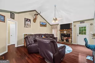391 Wildwood Cir SE, Calhoun, GA 30701 - Photo 7