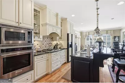 807 Village Greene NW, Marietta, GA 30064 - Photo 15