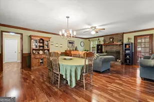 140 E Allison Circle, Carrollton, GA 30117 - Photo 9
