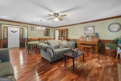140 E Allison Circle, Carrollton, GA 30117 - Photo 13