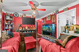564 Peters St, Statham, GA 30666 - Photo 5