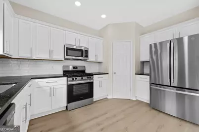 318 Knelston Oak Drive, Suwanee, GA 30024 - Photo 15