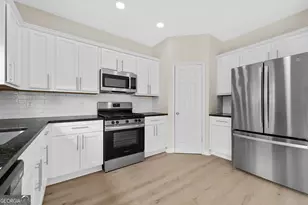318 Knelston Oak Dr, Suwanee, GA 30024 - Photo 15