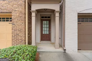318 Knelston Oak Dr, Suwanee, GA 30024 - Photo 3
