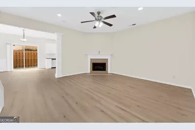 318 Knelston Oak Drive, Suwanee, GA 30024 - Photo 7