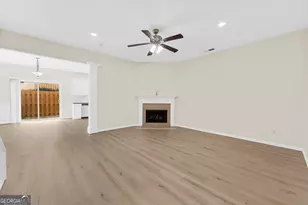 318 Knelston Oak Dr, Suwanee, GA 30024 - Photo 7
