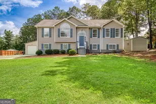 29 Pecan Lake Ct, Sharpsburg, GA 30277 - Photo 1