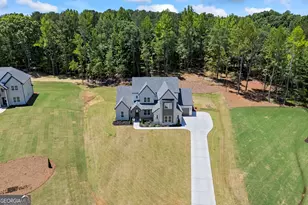 205 Chariot Ct, Jefferson, GA 30549 - Photo 1