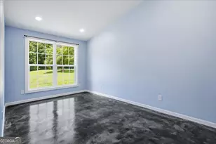 330 Sandy Lake Cir, Fayetteville, GA 30214 - Photo 39