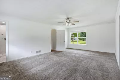 330 Sandy Lake Circle, Fayetteville, GA 30214 - Photo 23