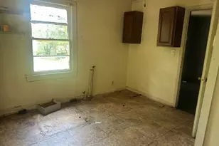 819 N 9th St, Griffin, GA 30223 - Photo 5
