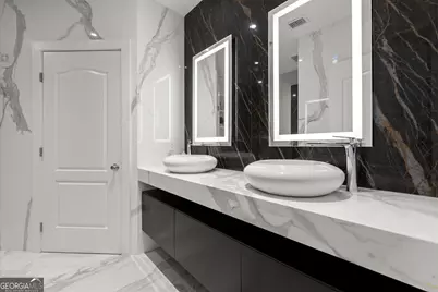2828 Peachtree Road NE # 701, Atlanta, GA 30305 - Photo 23