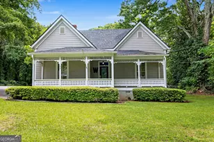195 N Jeff Davis Dr, Fayetteville, GA 30214 - Photo 1