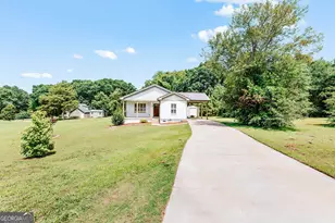 1445 N Forest Ave, Hartwell, GA 30643 - Photo 1