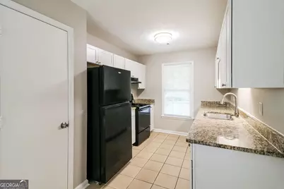 8605 Collins Drive, Jonesboro, GA 30236 - Photo 5