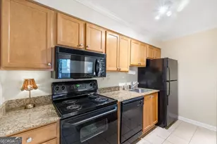 3140 7 Pines Ct, Atlanta, GA 30339 - Photo 9