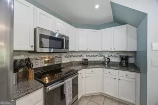 190 Hutchinson St NE, Atlanta, GA 30307 - Photo 9