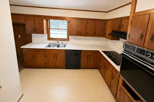 3543 Meadowview Ct, Rex, GA 30273 - Photo 5
