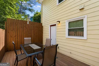 16 Holly Downs Court NW, Atlanta, GA 30318 - Photo 19
