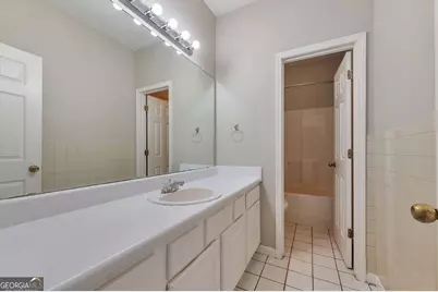 38 Rockport Drive, Riverdale, GA 30274 - Photo 15