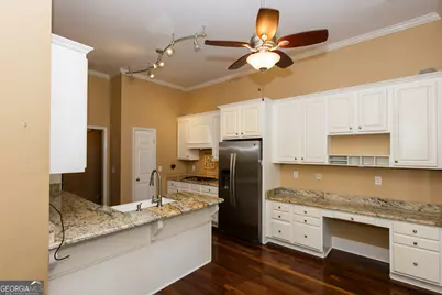 530 Brookside Drive, Macon, GA 31210 - Photo 7