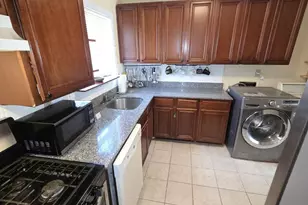 5617 Kingsport Dr NE, Sandy Springs, GA 30342 - Photo 3