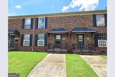5617 Kingsport Drive NE, Sandy Springs, GA 30342 - Photo 1