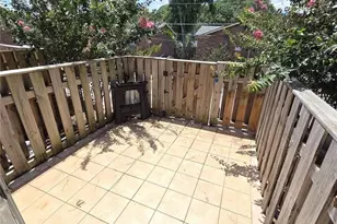 5617 Kingsport Dr NE, Sandy Springs, GA 30342 - Photo 13