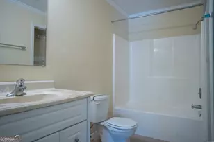 650 N 18th St, Griffin, GA 30223 - Photo 19