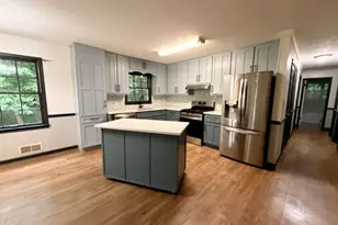 300 Robinson Dr, Carrollton, GA 30117 - Photo 5