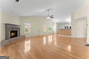 316 Lakeview Bend Cir, Jefferson, GA 30549 - Photo 23