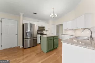 316 Lakeview Bend Cir, Jefferson, GA 30549 - Photo 15