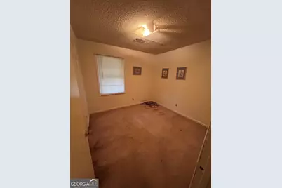 1031 King Circle, Perry, GA 31069 - Photo 5