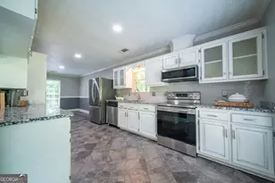 213 Douglas Dr, Ellerslie, GA 31807 - Photo 9