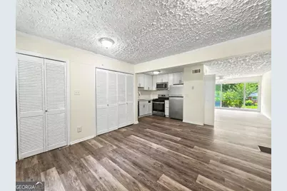 2559 Dale Creek Drive NW, Atlanta, GA 30318 - Photo 15