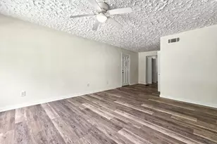 2559 Dale Creek Dr NW, Atlanta, GA 30318 - Photo 9